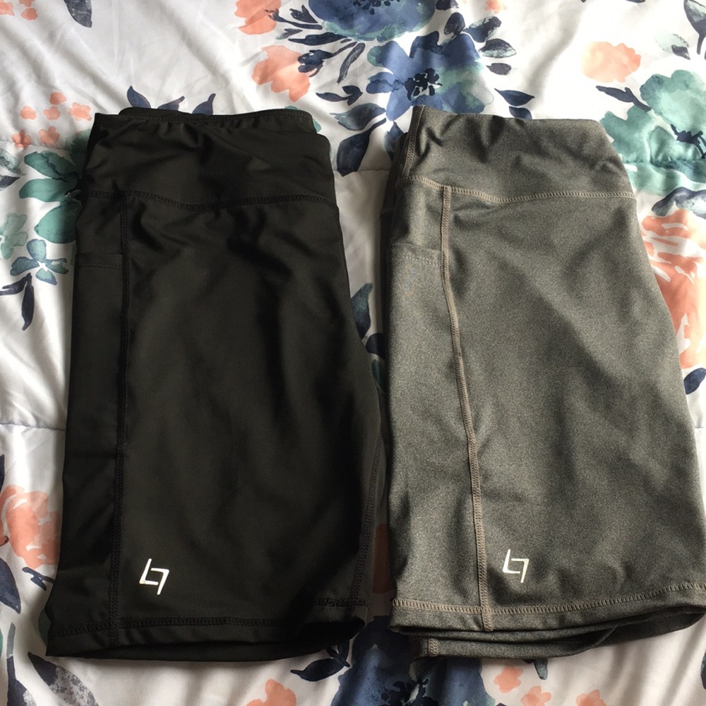 2 pairs of biker shorts